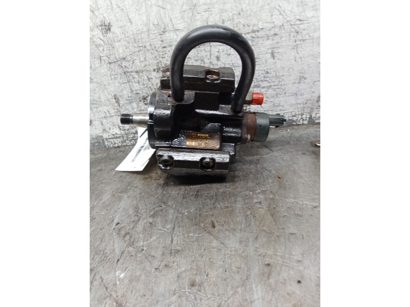 Recambio de bomba inyeccion para bmw 5 (e39) 525 d referencia OEM IAM 2247798 0445010009 BOSCH