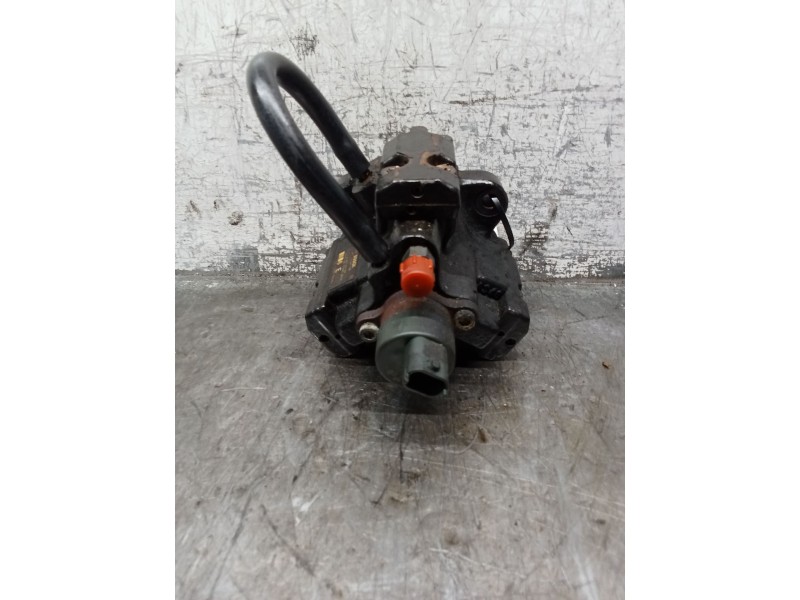 Recambio de bomba inyeccion para bmw 5 (e39) 525 d referencia OEM IAM 2247798 0445010009 BOSCH