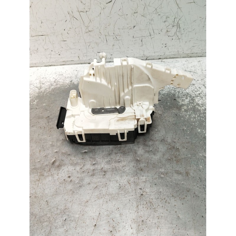 Recambio de motor cierre centralizado delantero derecho para infiniti q30 2.2 d referencia OEM IAM A0997202201 5P 