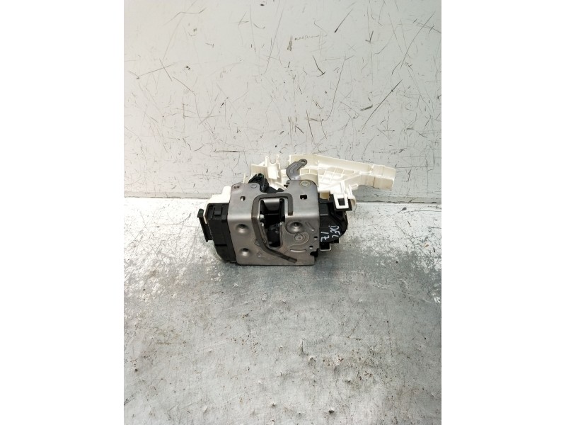 Recambio de motor cierre centralizado delantero izquierdo para infiniti q30 2.2 d referencia OEM IAM A0997201901 5P 