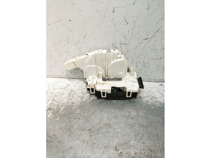 Recambio de motor cierre centralizado delantero izquierdo para infiniti q30 2.2 d referencia OEM IAM A0997201901 5P 