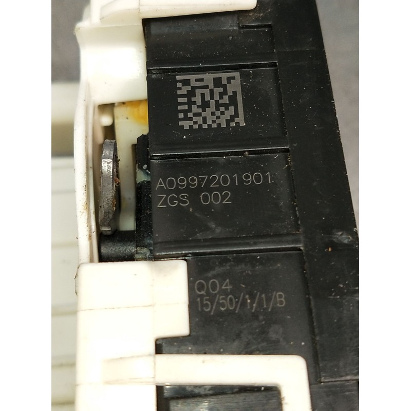 Recambio de motor cierre centralizado delantero izquierdo para infiniti q30 2.2 d referencia OEM IAM A0997201901 5P 