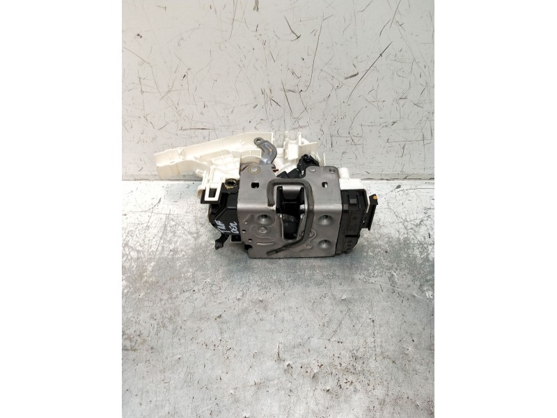 Recambio de motor cierre centralizado trasero derecho para infiniti q30 2.2 d referencia OEM IAM A0997305600 5P 