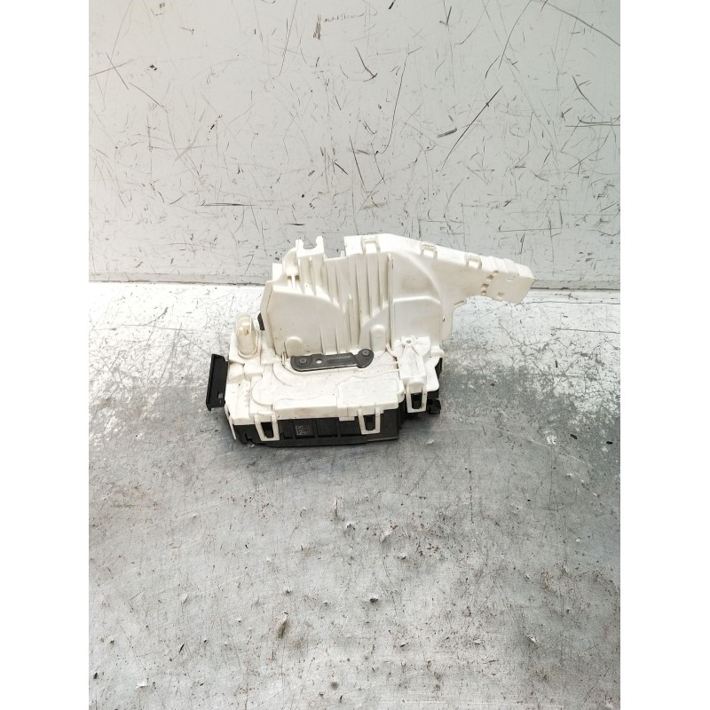 Recambio de motor cierre centralizado trasero derecho para infiniti q30 2.2 d referencia OEM IAM A0997305600 5P 