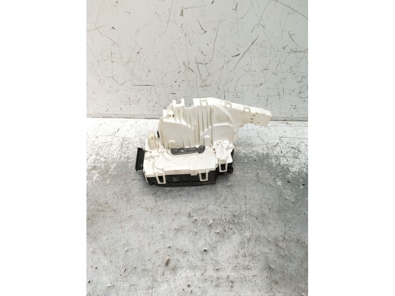 Recambio de motor cierre centralizado trasero derecho para infiniti q30 2.2 d referencia OEM IAM A0997305600 5P 