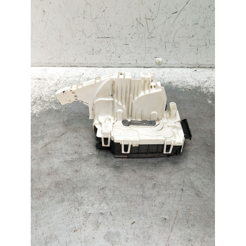 Recambio de motor cierre centralizado trasero izquierdo para infiniti q30 2.2 d referencia OEM IAM A0997305500 5P 