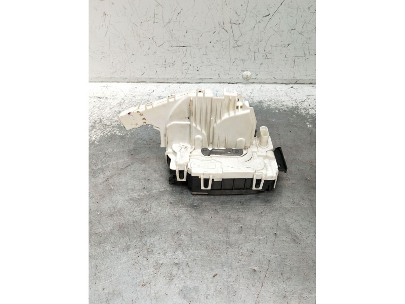 Recambio de motor cierre centralizado trasero izquierdo para infiniti q30 2.2 d referencia OEM IAM A0997305500 5P 