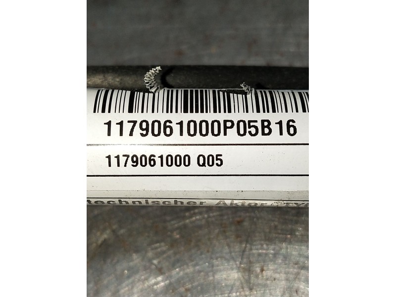 Recambio de bisagra capot para infiniti q30 2.2 d referencia OEM IAM 0589P1000095 1179061000 Q05 AIRBAG DELANTERO IZQUIERDO CAPO