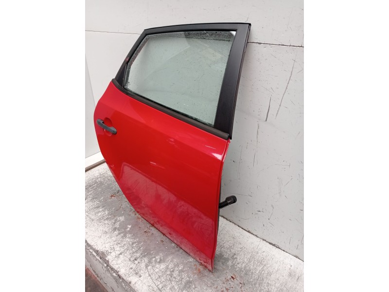 Recambio de puerta trasera derecha para hyundai i30 classic referencia OEM IAM  5P 