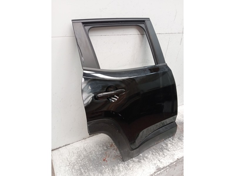 Recambio de puerta trasera derecha para jeep renegade referencia OEM IAM  5P 