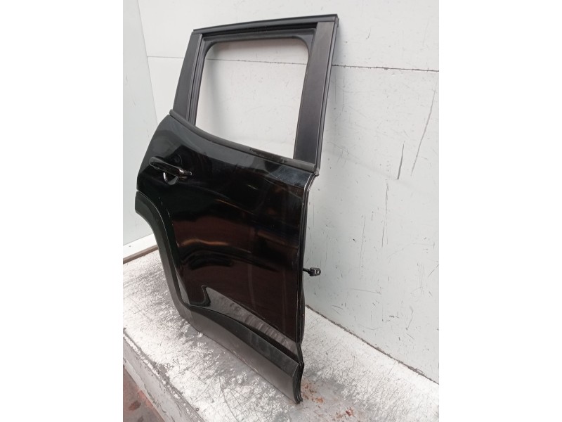 Recambio de puerta trasera derecha para jeep renegade referencia OEM IAM  5P 