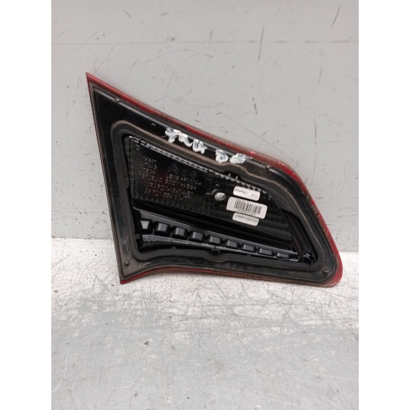 Recambio de piloto trasero derecho interior para citroën c4 ii (nc_) 1.6 hdi 90 referencia OEM IAM 967215548001  