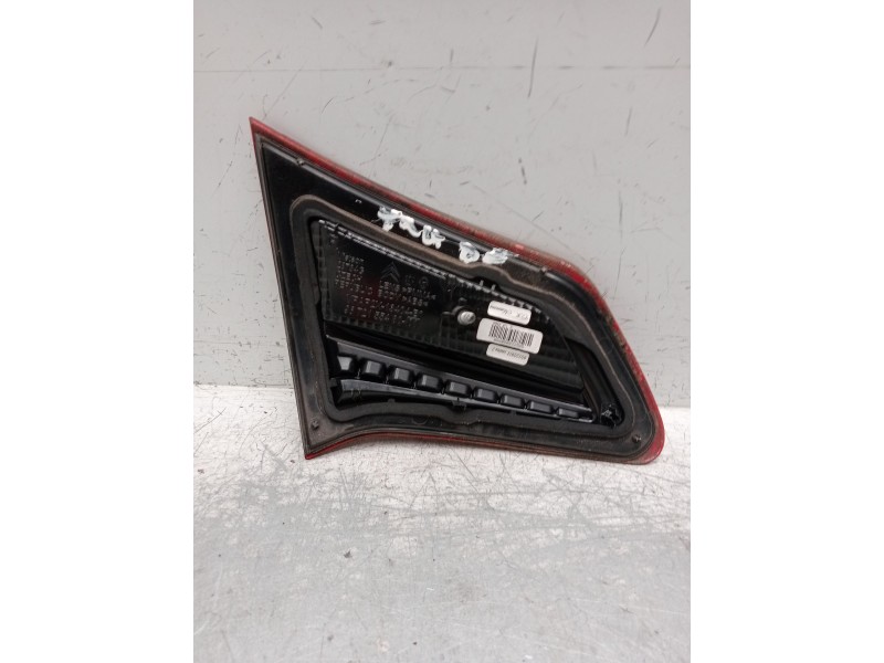 Recambio de piloto trasero derecho interior para citroën c4 ii (nc_) 1.6 hdi 90 referencia OEM IAM 967215548001  