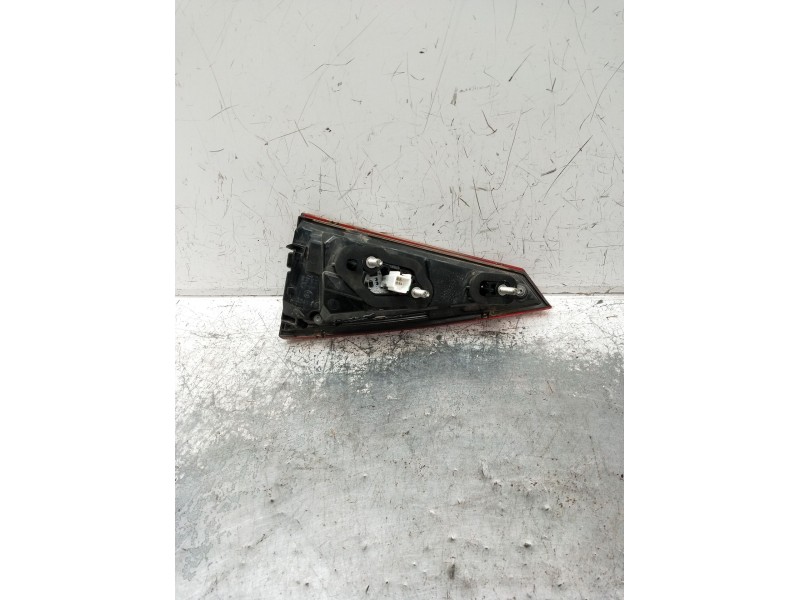 Recambio de piloto trasero derecho interior para infiniti q30 2.2 d referencia OEM IAM 265405DF0A 90078970 