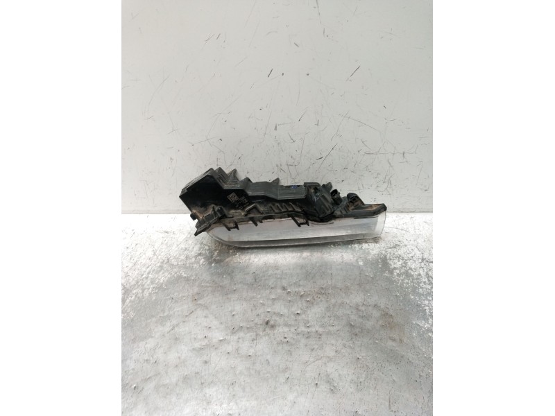 Recambio de faro antiniebla derecho para infiniti q30 2.2 d referencia OEM IAM 89250141 261505DA2A 