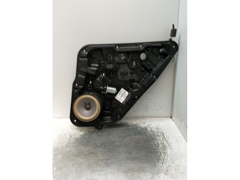 Recambio de elevalunas trasero derecho para infiniti q30 2.2 d referencia OEM IAM 827M05DA5A 5P 0000006582