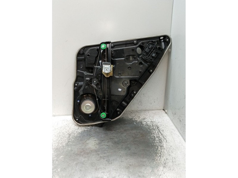 Recambio de elevalunas trasero izquierdo para infiniti q30 2.2 d referencia OEM IAM 827M15DA5A 5P 0000006582