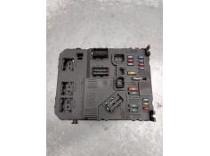Recambio de caja reles / fusibles para citroën xsara picasso referencia OEM IAM 9657999780 BSIE0200  2