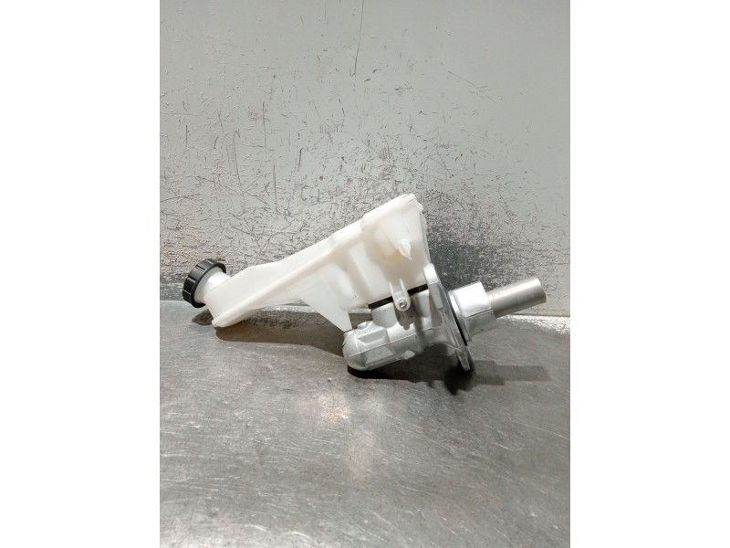 Recambio de bomba freno para infiniti q30 2.2 d referencia OEM IAM A2464300202 32670345 