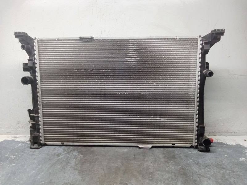 Recambio de radiador agua para infiniti q30 2.2 d referencia OEM IAM A2465001303  