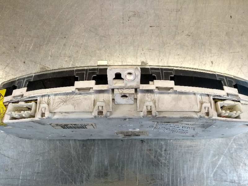 Recambio de cuadro instrumentos para mazda 2 berlina (dy) 1.4 diesel cat referencia OEM IAM 3M7110849NC DD6255430 J37G