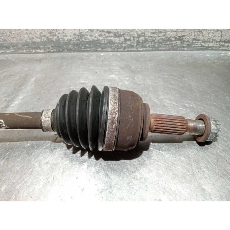 Recambio de transmision delantera izquierda para renault clio iii (br0/1, cr0/1) 1.2 16v (br02, br0j, br11, cr02, cr0j, cr11) re