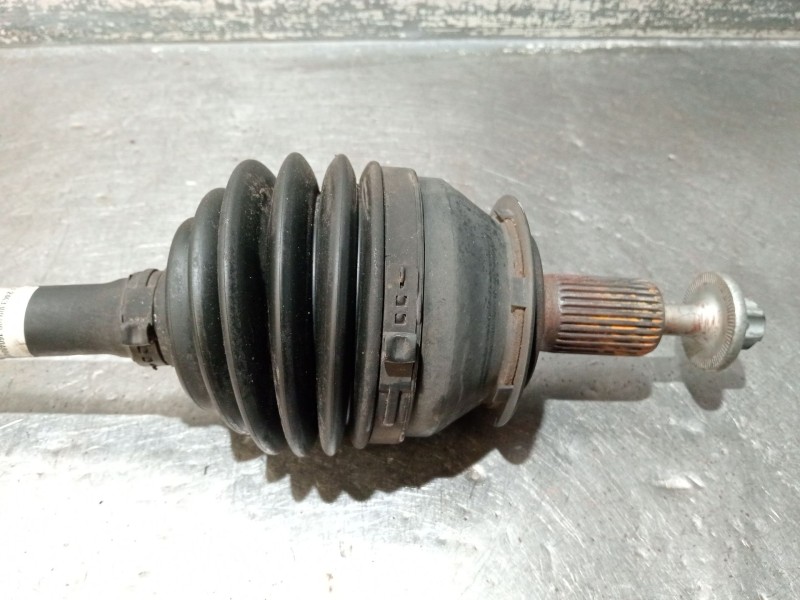 Recambio de transmision delantera izquierda para infiniti q30 2.2 d referencia OEM IAM 2463309400  