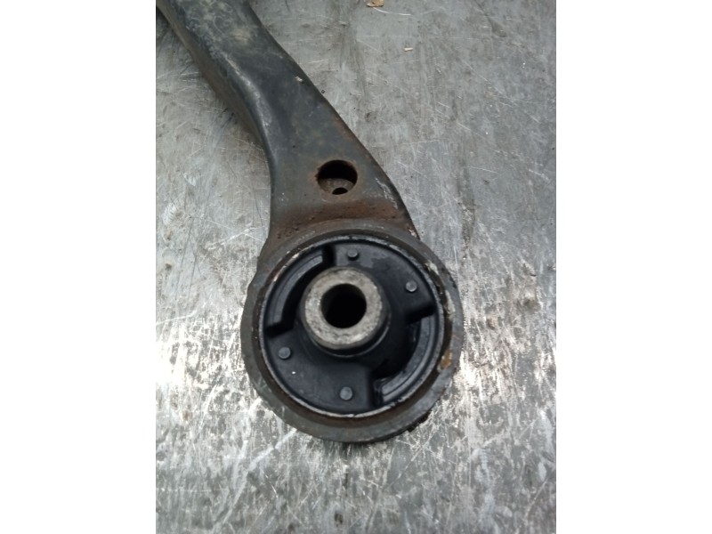 Recambio de brazo suspension inferior delantero izquierdo para honda cr-v ii (rd_) 2.0 (rd5) referencia OEM IAM   
