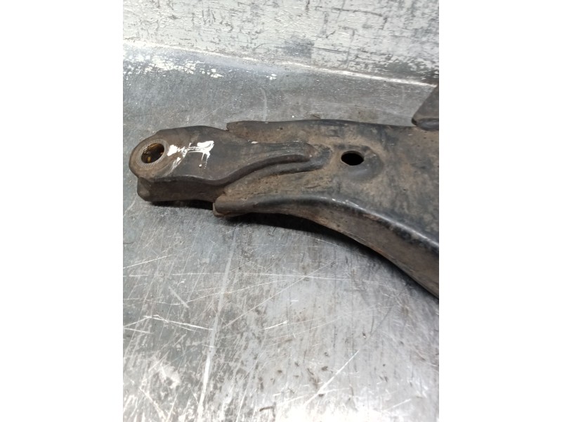 Recambio de brazo suspension inferior delantero izquierdo para honda cr-v ii (rd_) 2.0 (rd5) referencia OEM IAM   