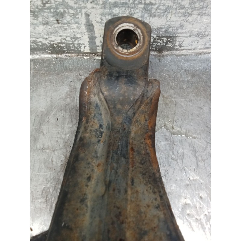 Recambio de brazo suspension inferior delantero izquierdo para honda cr-v ii (rd_) 2.0 (rd5) referencia OEM IAM   