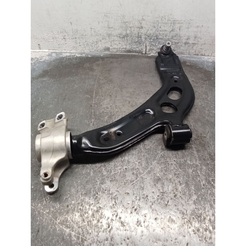 Recambio de brazo suspension inferior delantero izquierdo para bmw x1/ix1 u11 x1 sdrive18d referencia OEM IAM 884654303  