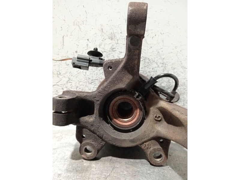 Recambio de mangueta delantera izquierda para renault clio iii (br0/1, cr0/1) 1.2 16v (br02, br0j, br11, cr02, cr0j, cr11) refer