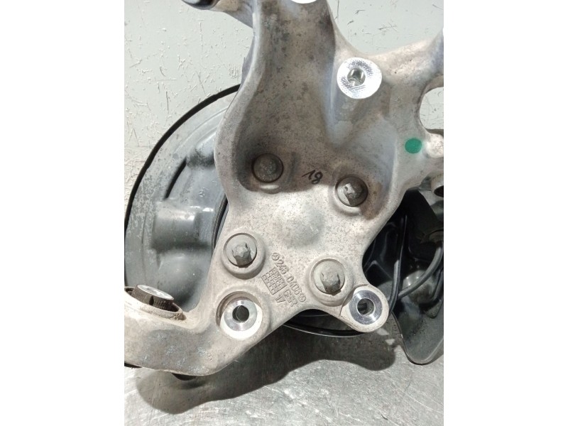 Recambio de mangueta trasera derecha para infiniti q30 2.2 d referencia OEM IAM 2460406 A2464230520 