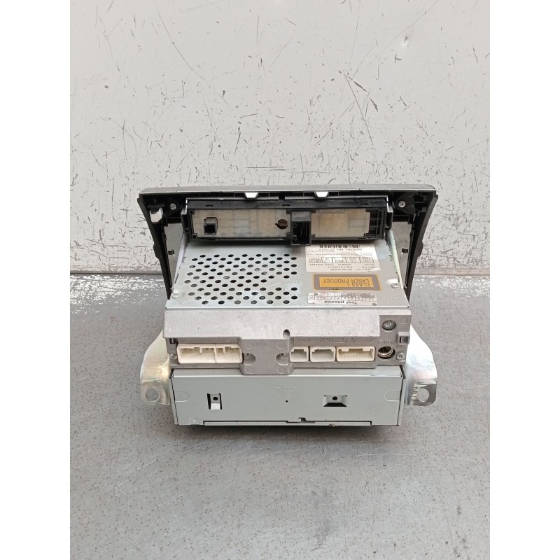 Recambio de sistema audio / radio cd para toyota corolla verso (zer_, zze12_, r1_) 1.8 (znr11_) referencia OEM IAM 861200F010  