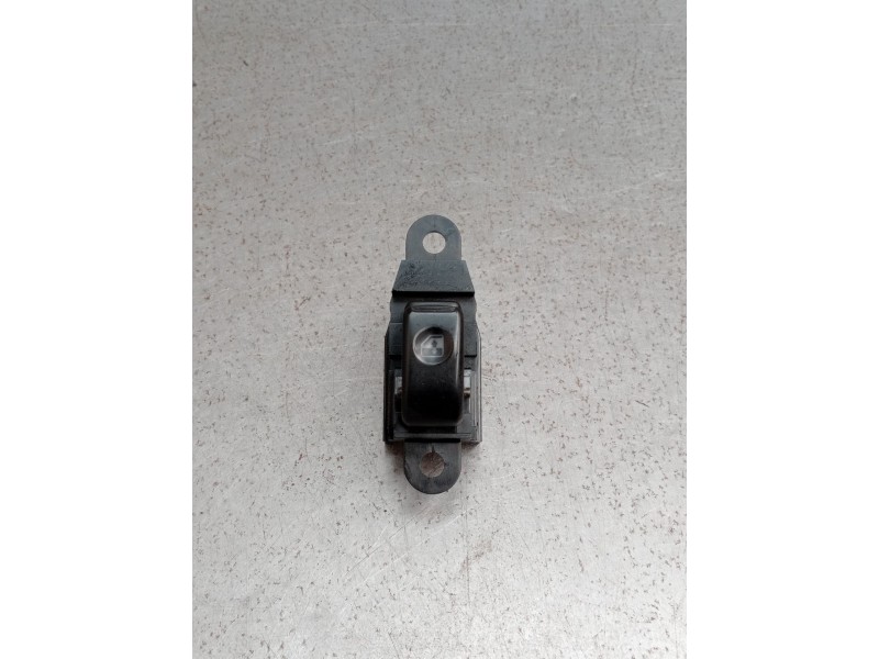 Recambio de mando elevalunas delantero derecho para hyundai h-1 furgoneta (a1) 2.5 crdi referencia OEM IAM  5P 