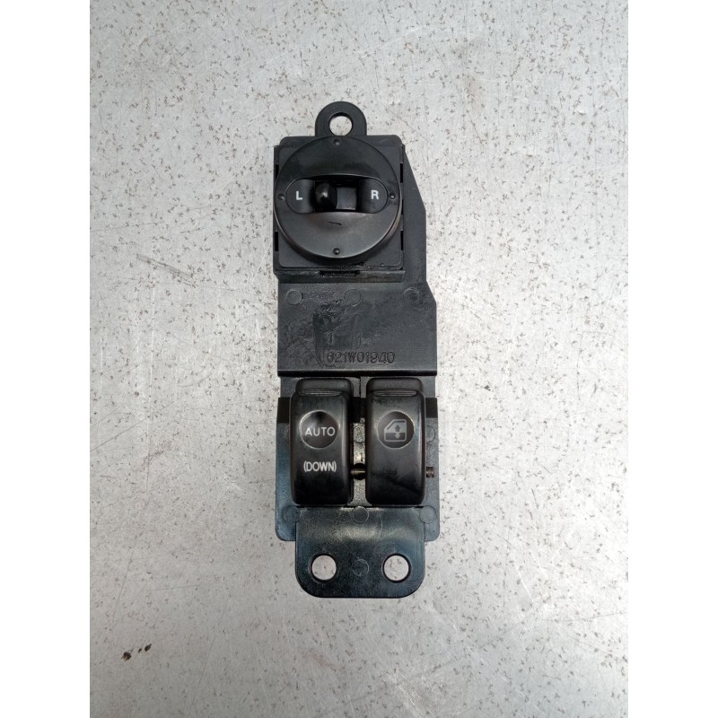 Recambio de mando elevalunas delantero izquierdo para hyundai h-1 furgoneta (a1) 2.5 crdi referencia OEM IAM 935704A000 5P 93570