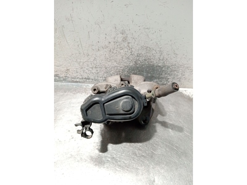 Recambio de pinza freno trasera derecha para infiniti q30 2.2 d referencia OEM IAM A2464232498  