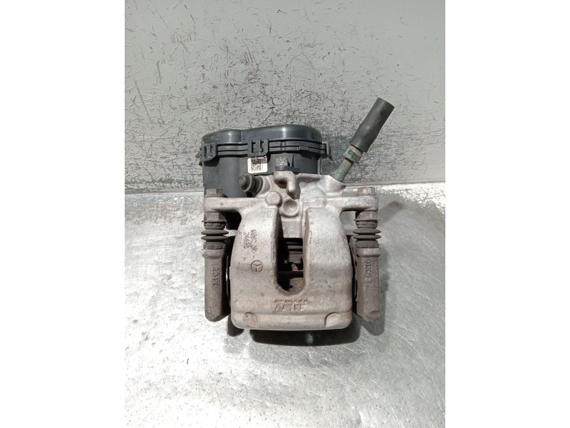 Recambio de pinza freno trasera izquierda para infiniti q30 2.2 d referencia OEM IAM A2464232398  