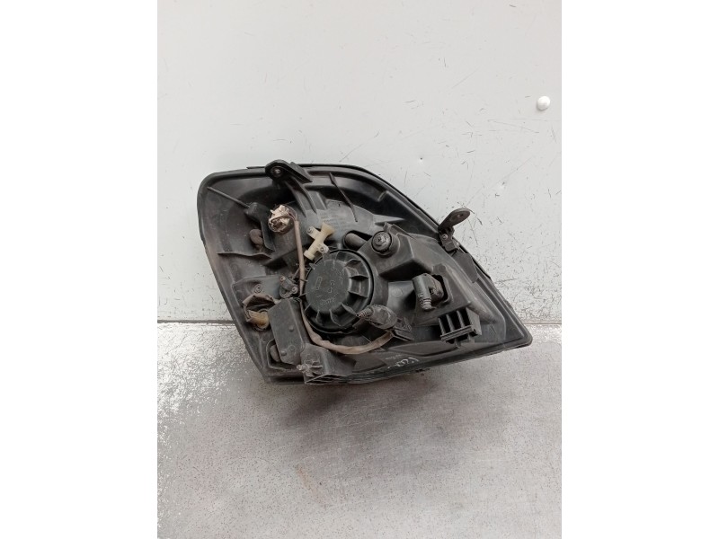 Recambio de faro izquierdo para hyundai h-1 furgoneta (a1) 2.5 crdi referencia OEM IAM   