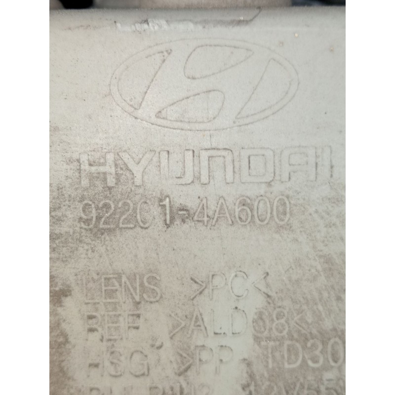 Recambio de faro antiniebla izquierdo para hyundai h-1 furgoneta (a1) 2.5 crdi referencia OEM IAM 922014A600  