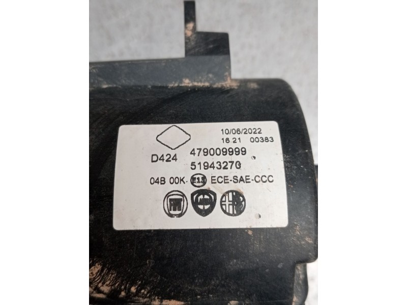 Recambio de faro antiniebla izquierdo para jeep renegade referencia OEM IAM 479009999 51943270 
