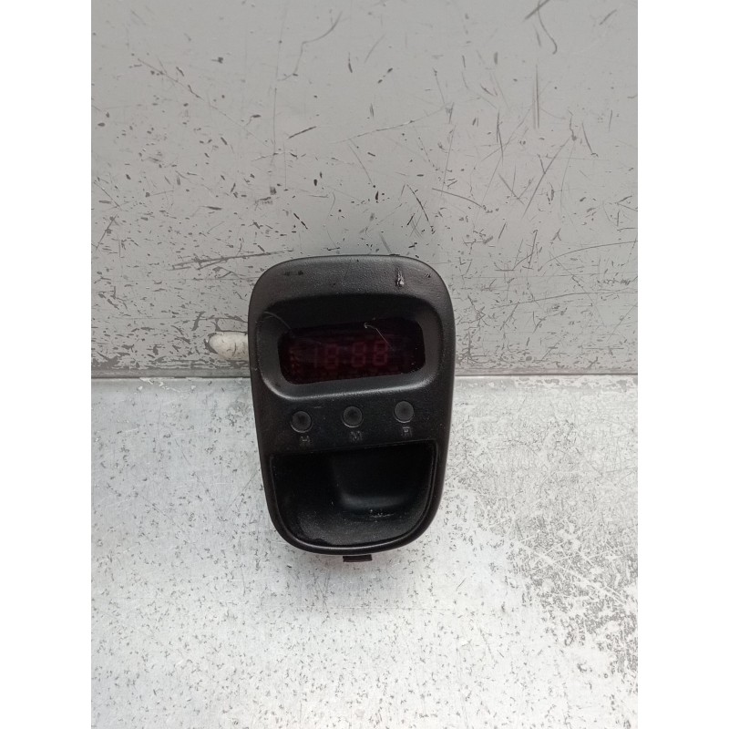 Recambio de pantalla multifuncion para hyundai h-1 furgoneta (a1) 2.5 crdi referencia OEM IAM 945204A001  