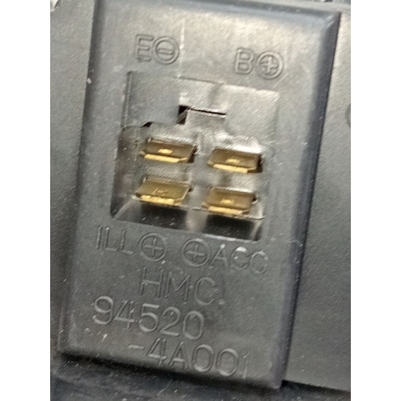 Recambio de pantalla multifuncion para hyundai h-1 furgoneta (a1) 2.5 crdi referencia OEM IAM 945204A001  