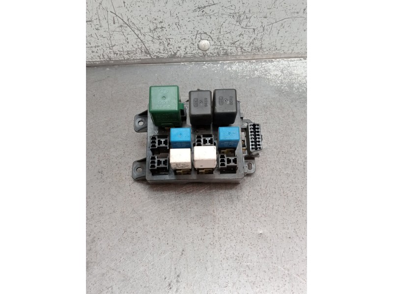 Recambio de caja reles / fusibles para hyundai h-1 furgoneta (a1) 2.5 crdi referencia OEM IAM   