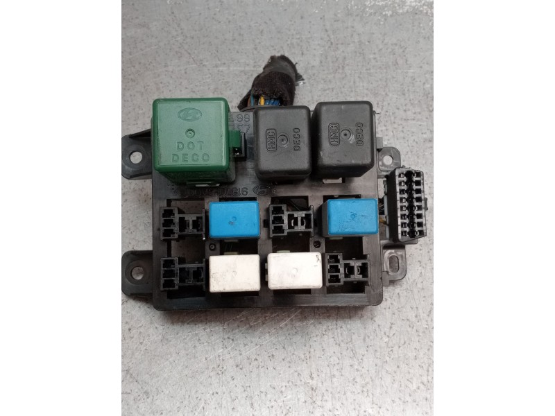 Recambio de caja reles / fusibles para hyundai h-1 furgoneta (a1) 2.5 crdi referencia OEM IAM   