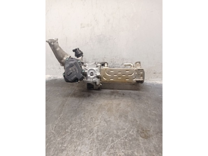 Recambio de valvula egr para infiniti q30 2.2 d referencia OEM IAM A6511420467  