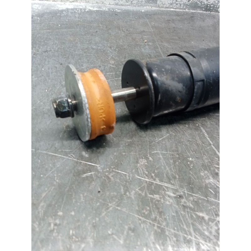 Recambio de amortiguador trasero izquierdo para honda civic ix (fk) 1.6 i-dtec (fk3) referencia OEM IAM 801402001167  
