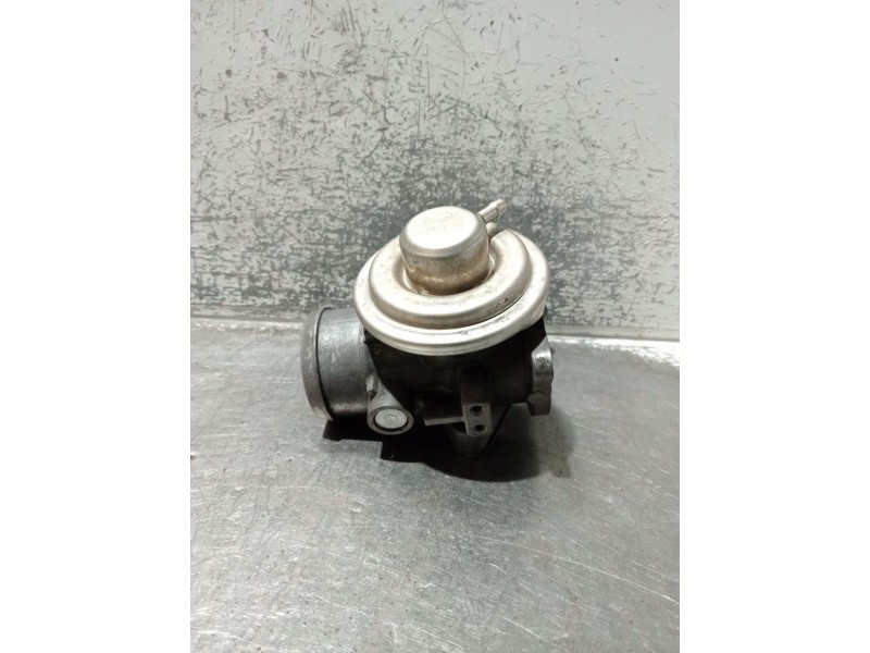 Recambio de valvula egr para seat leon (1m1) 1.9 tdi referencia OEM IAM 038131501E 038129637B 