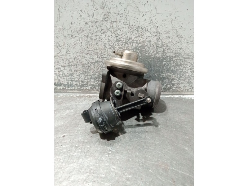 Recambio de valvula egr para seat leon (1m1) 1.9 tdi referencia OEM IAM 038131501E 038129637B 