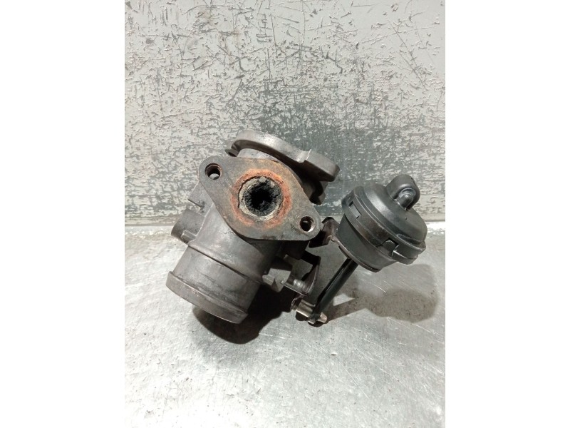 Recambio de valvula egr para seat leon (1m1) 1.9 tdi referencia OEM IAM 038131501E 038129637B 